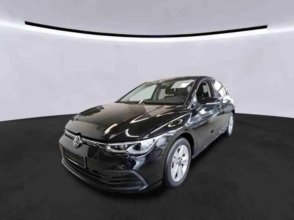 Main__Slider__Photo:Volkswagen Golf VIII Lim. Life 1.5TSI+96kW+SHZ 01/2023-0
