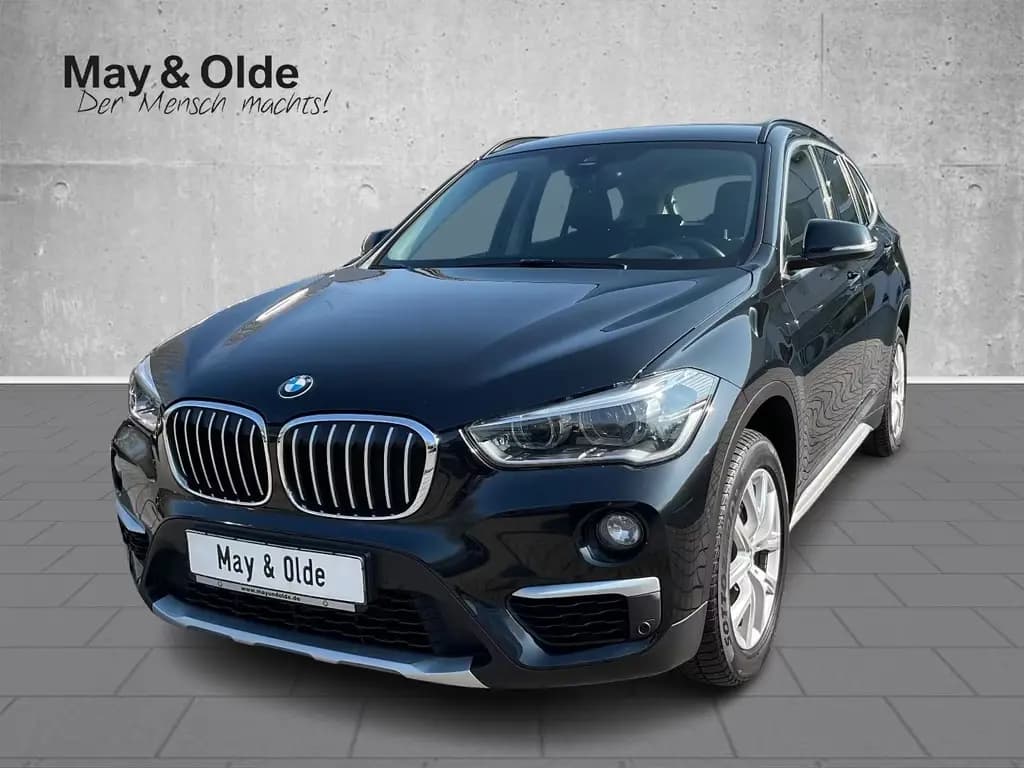 Main__Slider__Photo:BMW X1 sDrive18d xLine Aut HUD Navi Leder LED SHZ Kl 01/2019-0