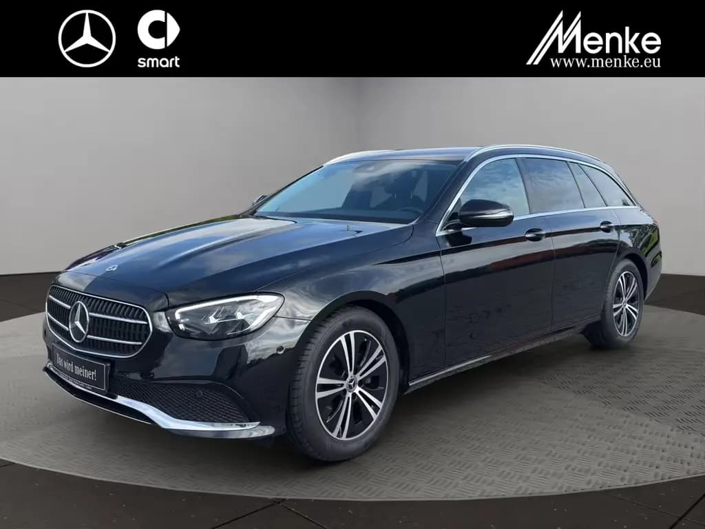 Main__Slider__Photo:Mercedes-Benz E 220 d T AHK+Kamera+Ambiente+LED 01/2022-0