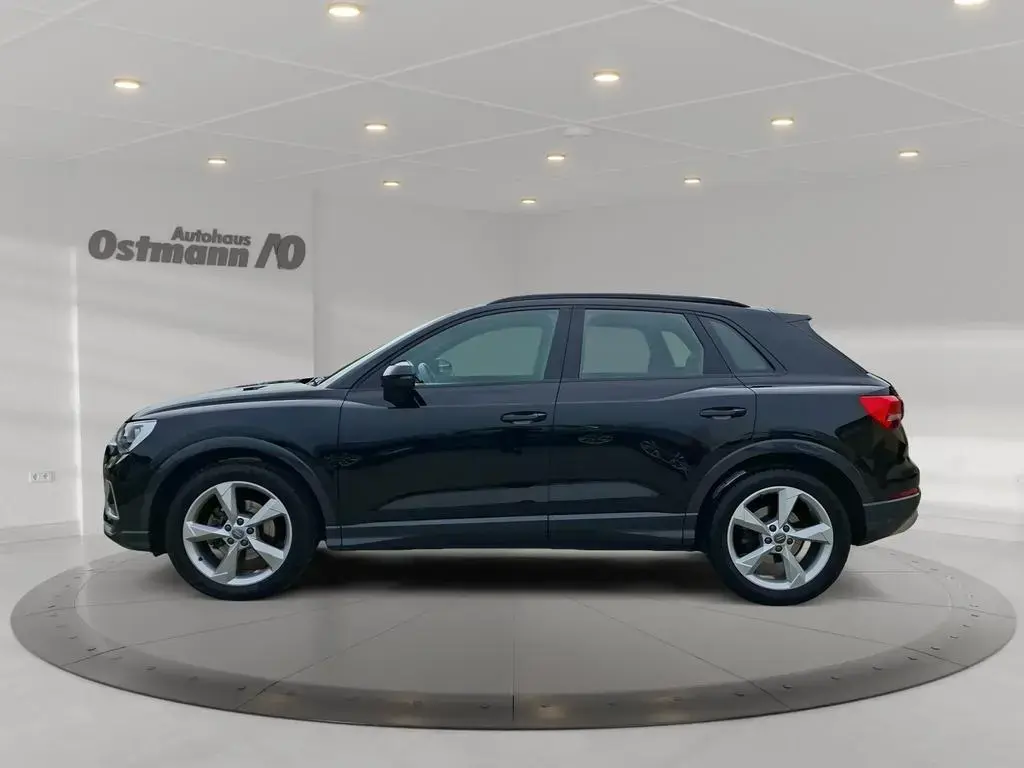 Main__Slider__Photo:Audi Q3 35 TDI RFK AHK schwenkb CarPlay elk. Sitze 19 04/2022-1