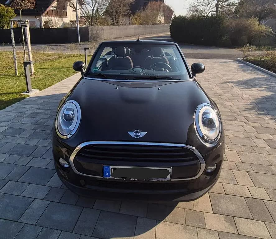 Main__Slider__Photo:MINI Cooper D Cabrio Cooper 06/2016-0