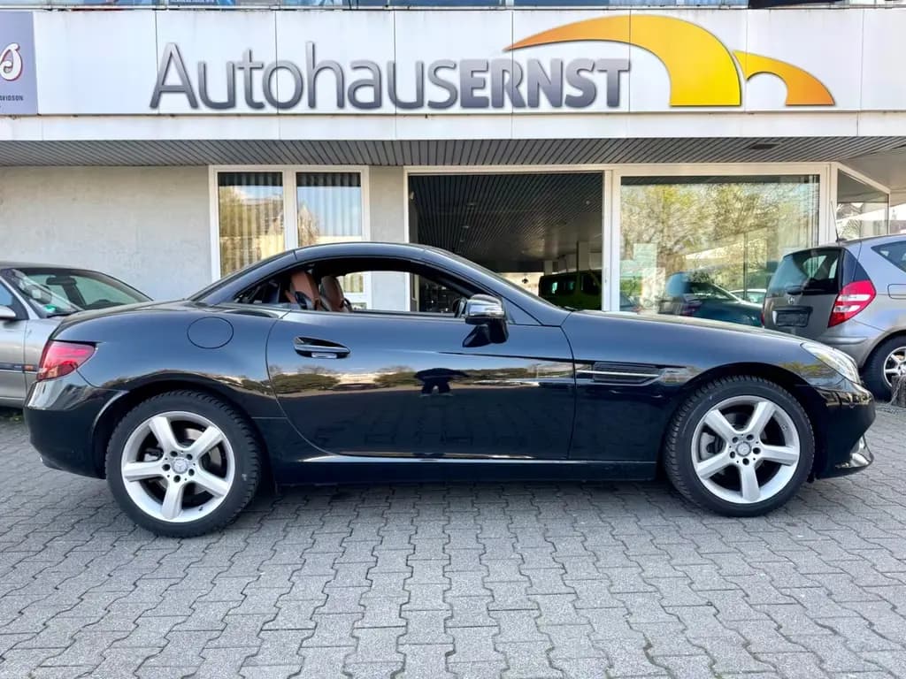 Main__Slider__Photo:Mercedes-Benz SLC 180 *95tkm+Airscarf+Navi+Totwinkel+Leder* 07/2016-0