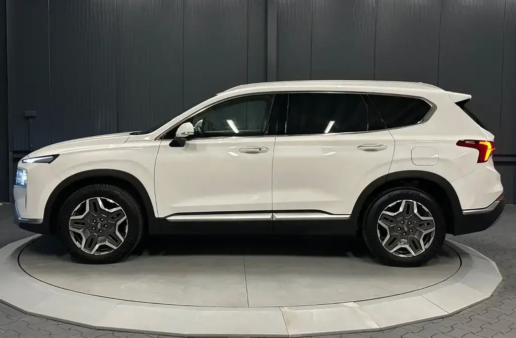 Main__Slider__Photo:Hyundai SANTA FE Prime Hybrid *nur 16.000 km*19Zoll*360* 10/2023-1