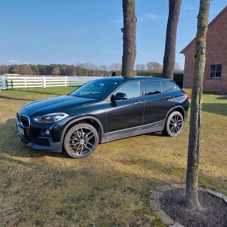 Main__Slider__Photo:BMW X2 sDrive18d Advantage Advantage 06/2020-0