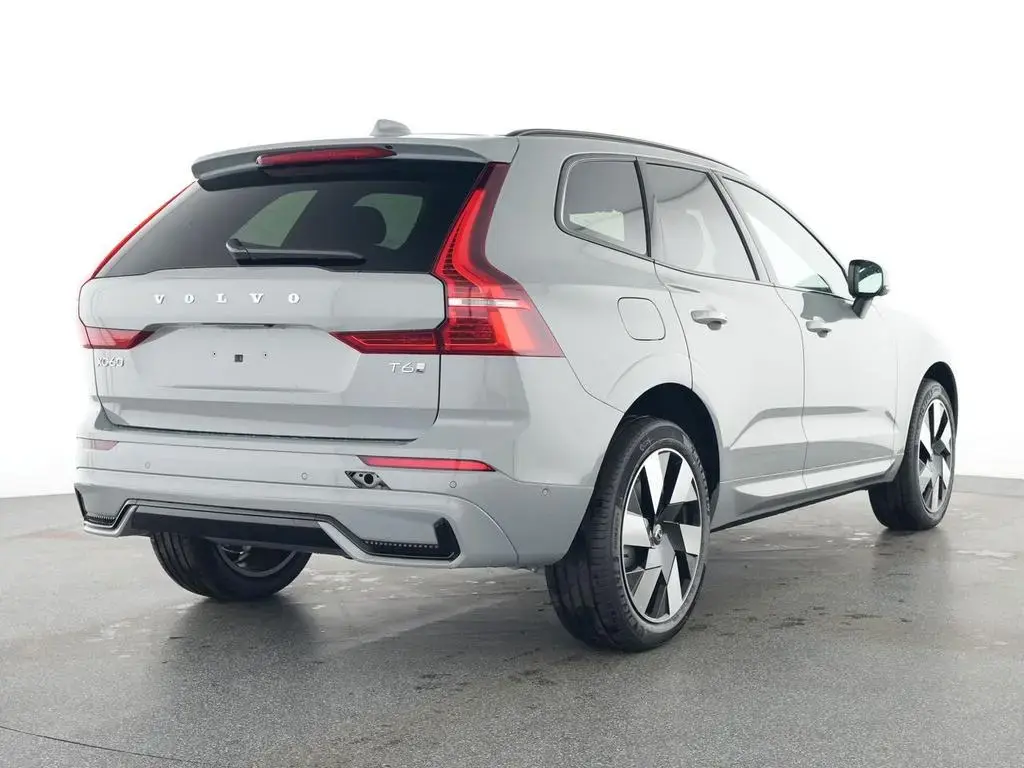Main__Slider__Photo:Volvo XC60 T6 Plus Dark*Plug-In*AWD*Business-P*20 Zoll 07/2025-1