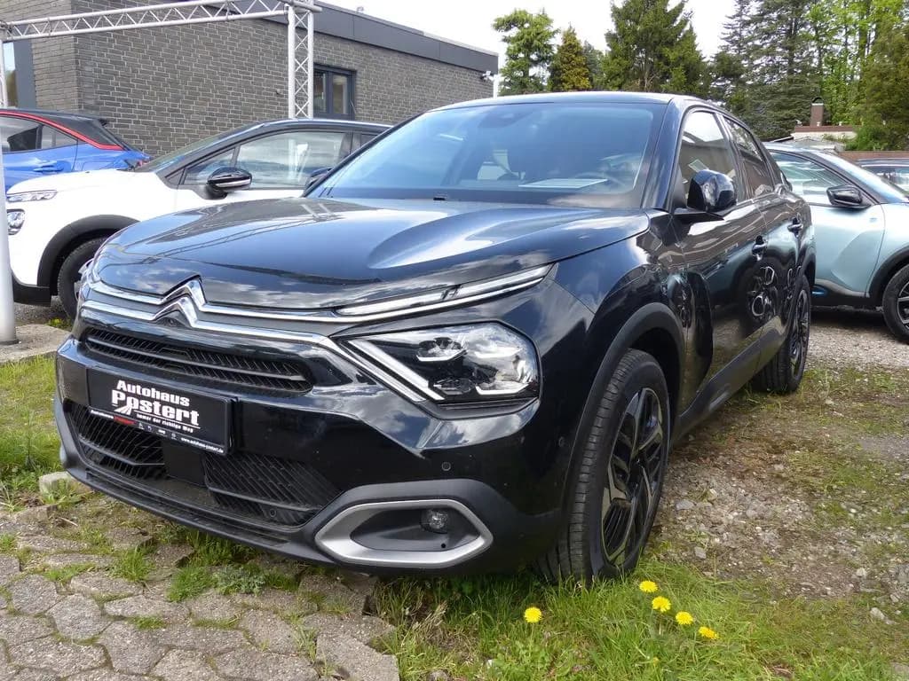 Main__Slider__Photo:Citroën C4 Lim. Shine 06/2022-0