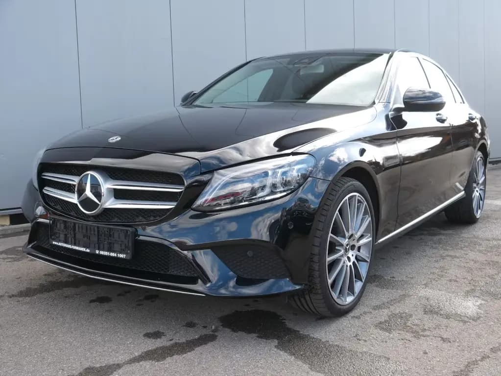 Main__Slider__Photo:Mercedes-Benz C-Class 400 4Matic Lim. Avantgarde NAVI/LED/DISTR/BURM 01/2019-0