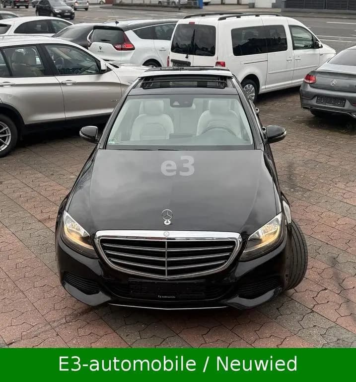 Main__Slider__Photo:Mercedes-Benz C-Class 200 CGI Lim;AMG LINE;AUTOMATIK;PANO;AMBIENTE 03/2016-0