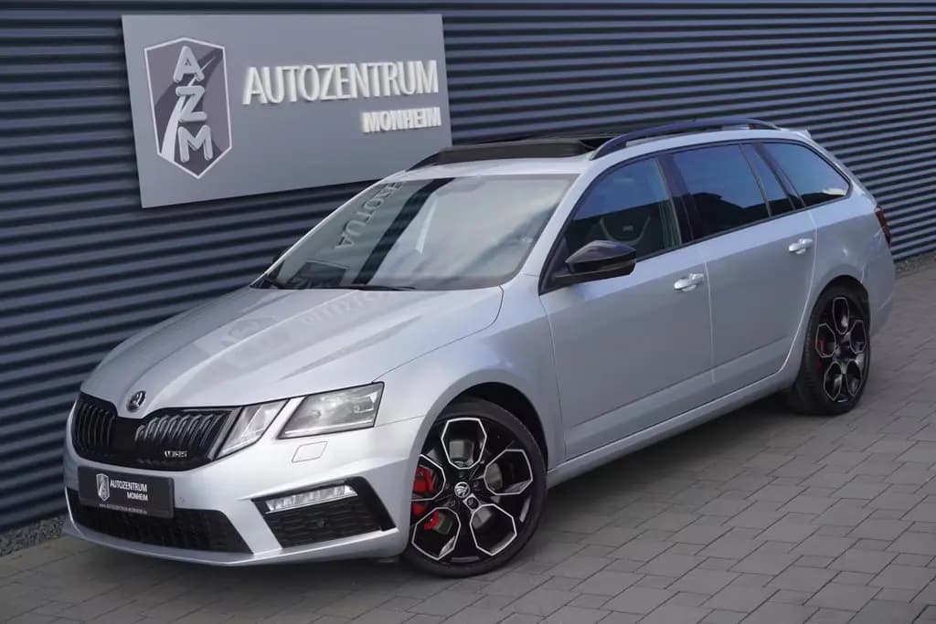 Main__Slider__Photo:Skoda Octavia RS VIRTUAL|PANORAMA|MEMORY|ACC|LED|NAVI 05/2019-0