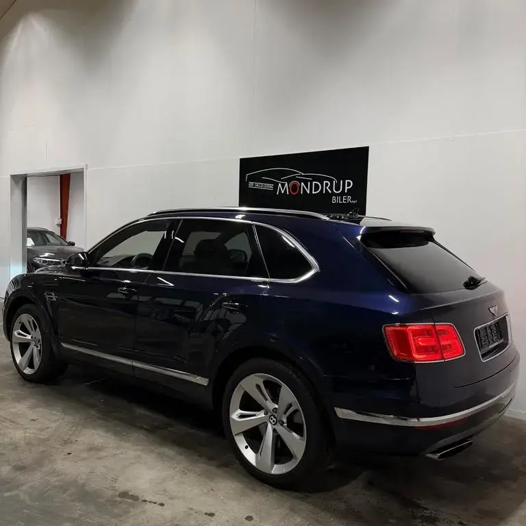 Main__Slider__Photo:Bentley Bentayga 6.0 W12 4WD Autom. 53900 net 11/2016-1