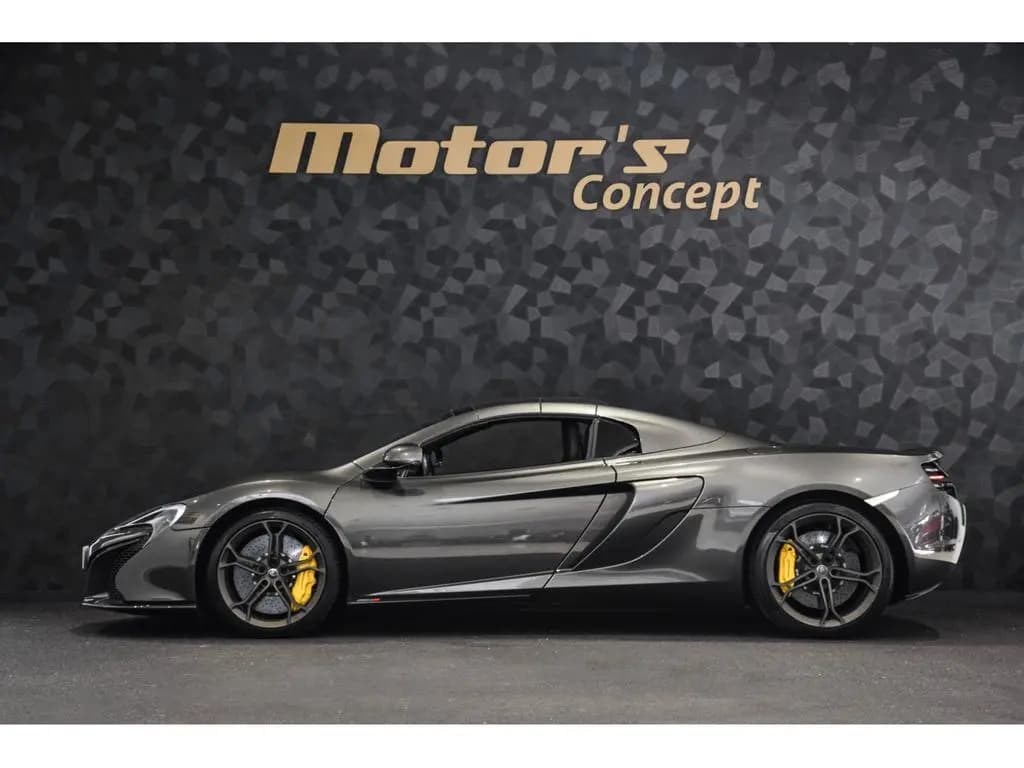 Main__Slider__Photo:McLaren 650S Spider 3.8 V8 04/2015-0