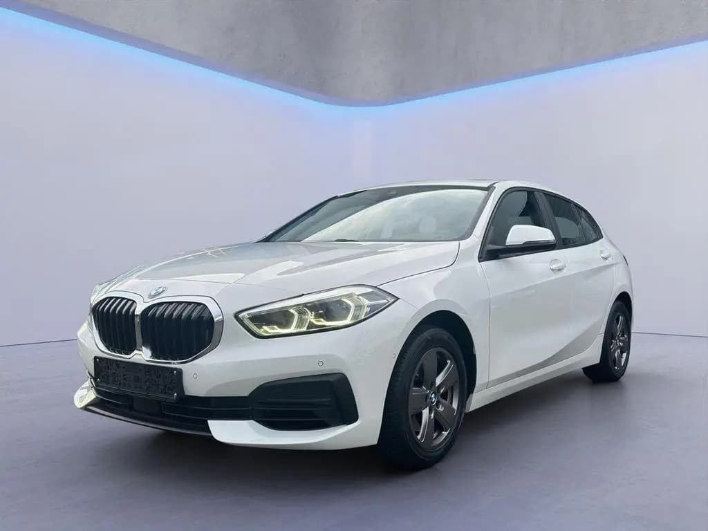 Main__Slider__Photo:BMW 1 Series 118i LED/Pano/SHZ/Carplay/Virco/Kam 09/2019-0