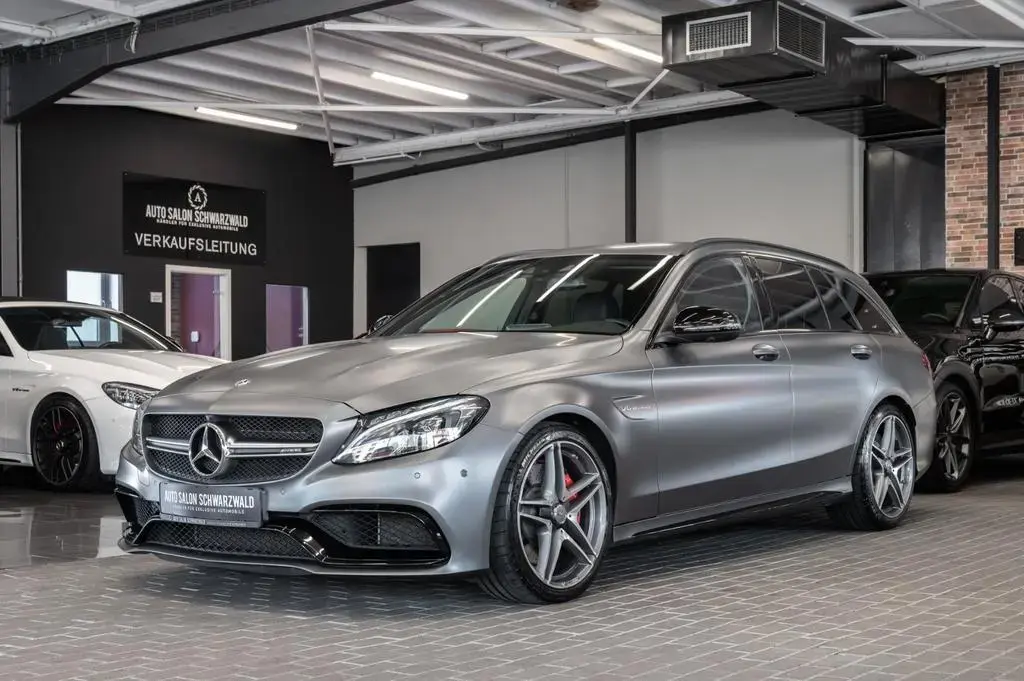 Main__Slider__Photo:Mercedes-Benz C-Class AMG |AMG PERF. AGA|NIGHT-PAKET|MATT-LACK 05/2017-1