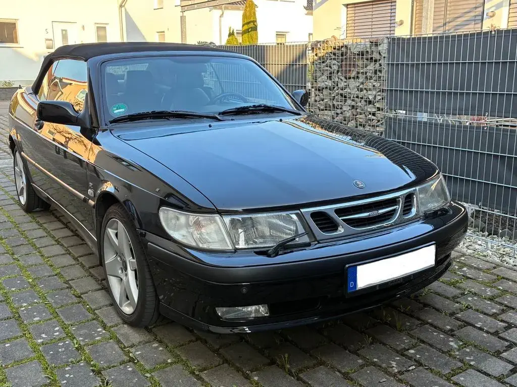 Main__Slider__Photo:Saab 9-3 2.0t Ecopower Cabriolet Summer Edition S... 08/2002-1