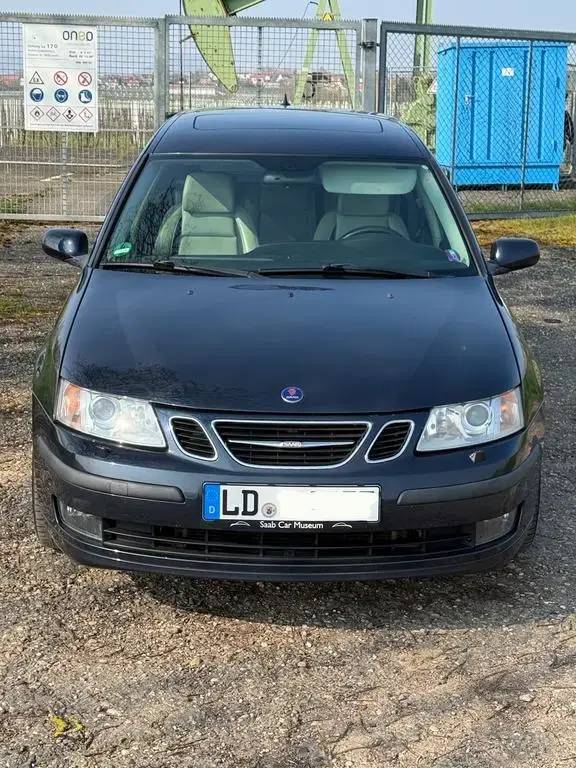 Main__Slider__Photo:Saab 9-3 2.0T Vector SportCombi Automatik Vector 12/2006-1