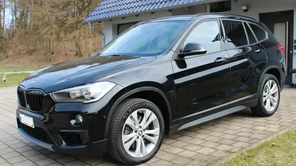 Main__Slider__Photo:BMW X1 sDrive20i Advantage Automatik, 1. Hand 04/2019-1