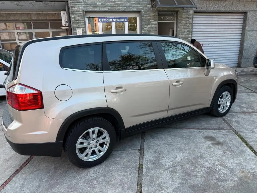 Main__Slider__Photo:Chevrolet Orlando 2.0 Diesel 163CV aut. LTZ Auto 03/2012-0