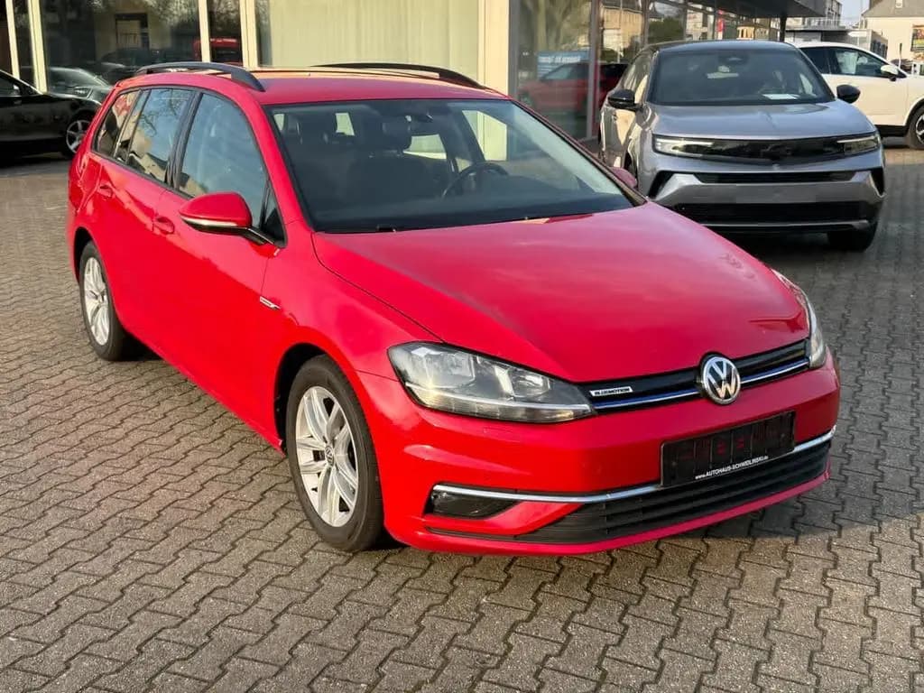 Main__Slider__Photo:Volkswagen Golf 1.5 16V DSG Kombi Cam ACC APP Connect 07/2019-0