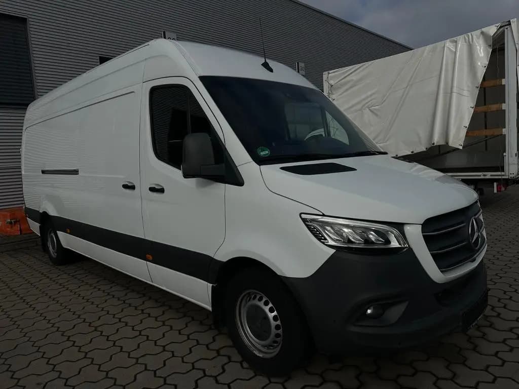Main__Slider__Photo:Mercedes-Benz Sprinter 319 V6 11/2020-0