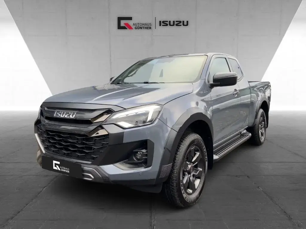 Main__Slider__Photo:Isuzu D-Max V-CROSS SpaceCab 4WD 163PS Autom./Winter/L null-1