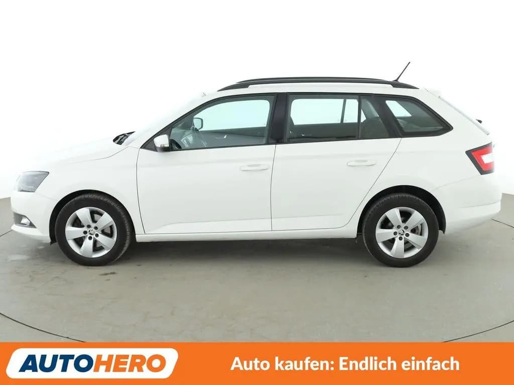 Main__Slider__Photo:Skoda Fabia 1.0 TSI Style*TEMPO*PDC*SHZ*KLIMA* 08/2018-0