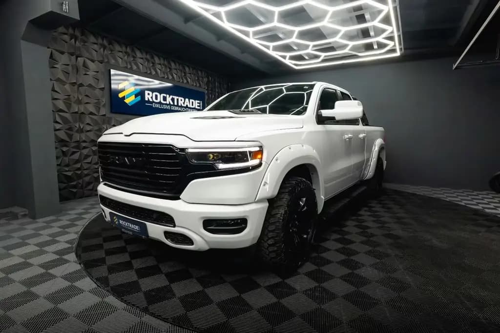 Main__Slider__Photo:Dodge RAM 5.7 V8 HEMI 4x4 OFFROAD LONGBED Limited 19% 01/2024-0