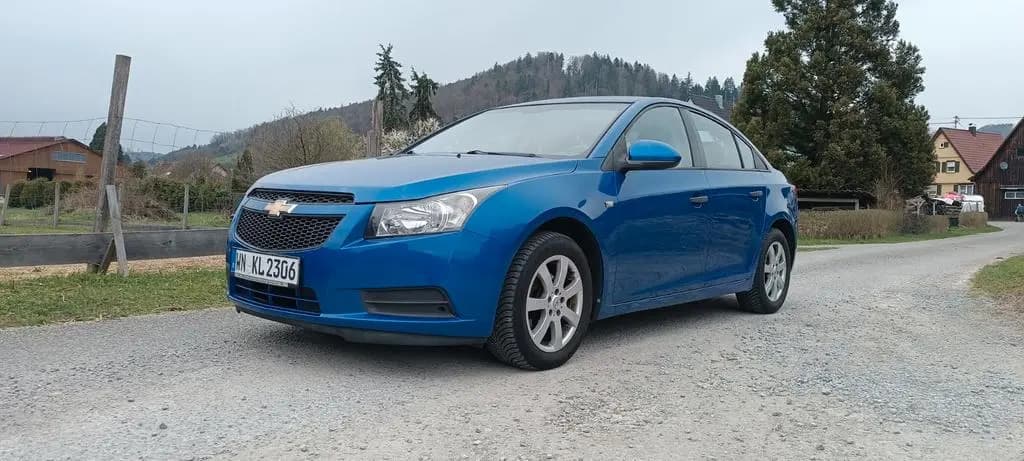 Main__Slider__Photo:Chevrolet Cruze 1.6 LS LS 03/2011-0