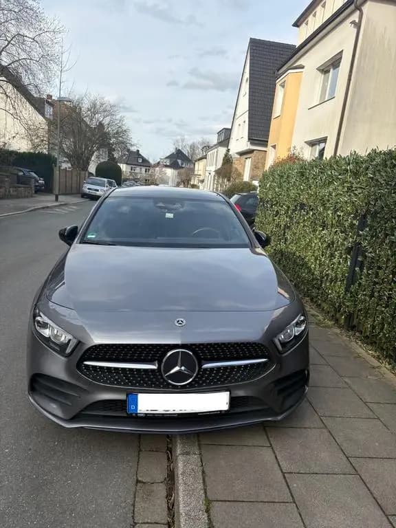 Main__Slider__Photo:Mercedes-Benz A-Class 250 - AMG Line & Business Paket 06/2020-0