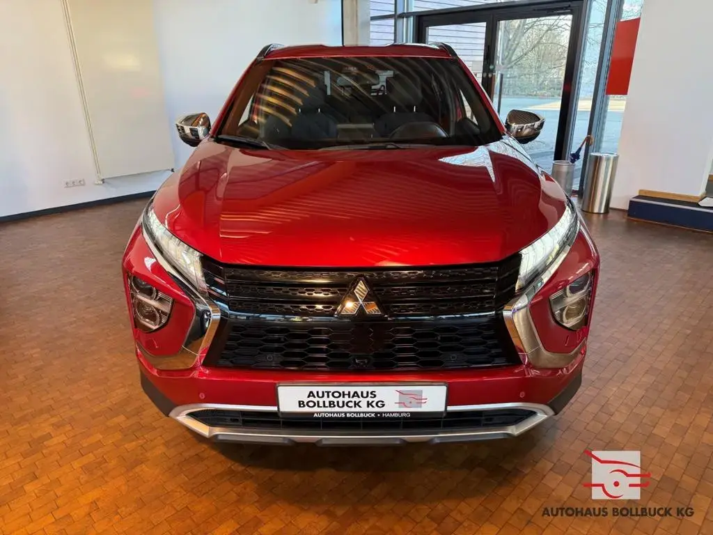 Main__Slider__Photo:Mitsubishi Eclipse Cross Edition Hybrid Cr.PHEV PLUS Intro 07/2021-1