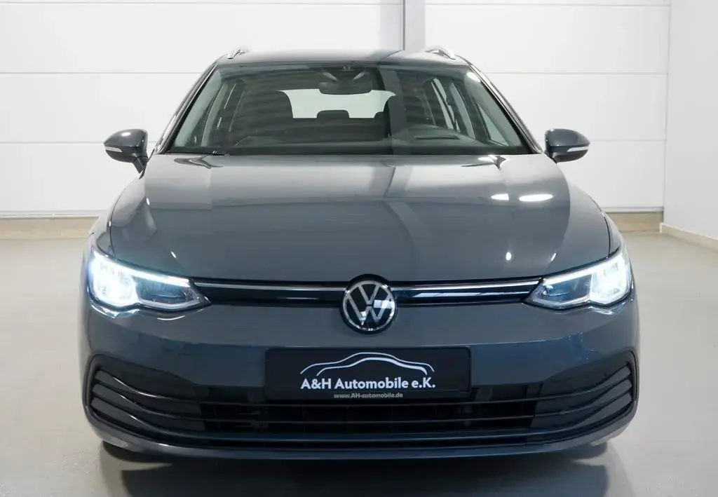 Main__Slider__Photo:Volkswagen Golf VIII Variant 2.0 TDI Life *KAMERA*KEYLESS* 05/2023-1
