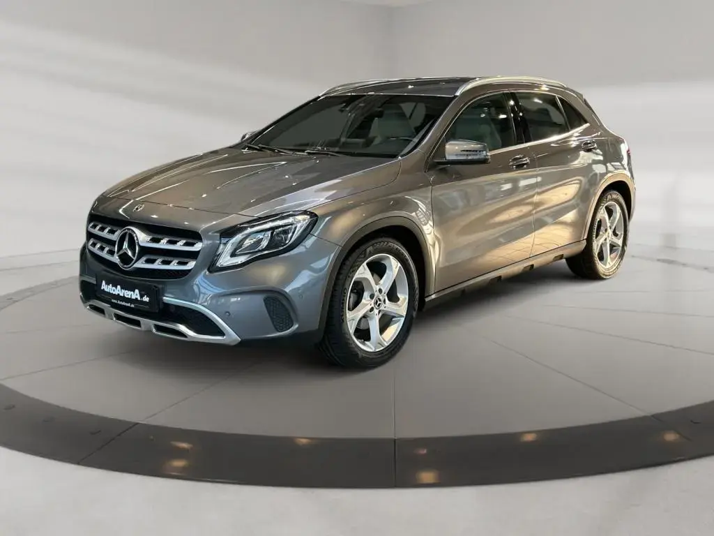 Main__Slider__Photo:Mercedes-Benz GLA-Class 200 Urban Urban+AHK+Cam+LED+Navi+AUT+Keyl 08/2019-1
