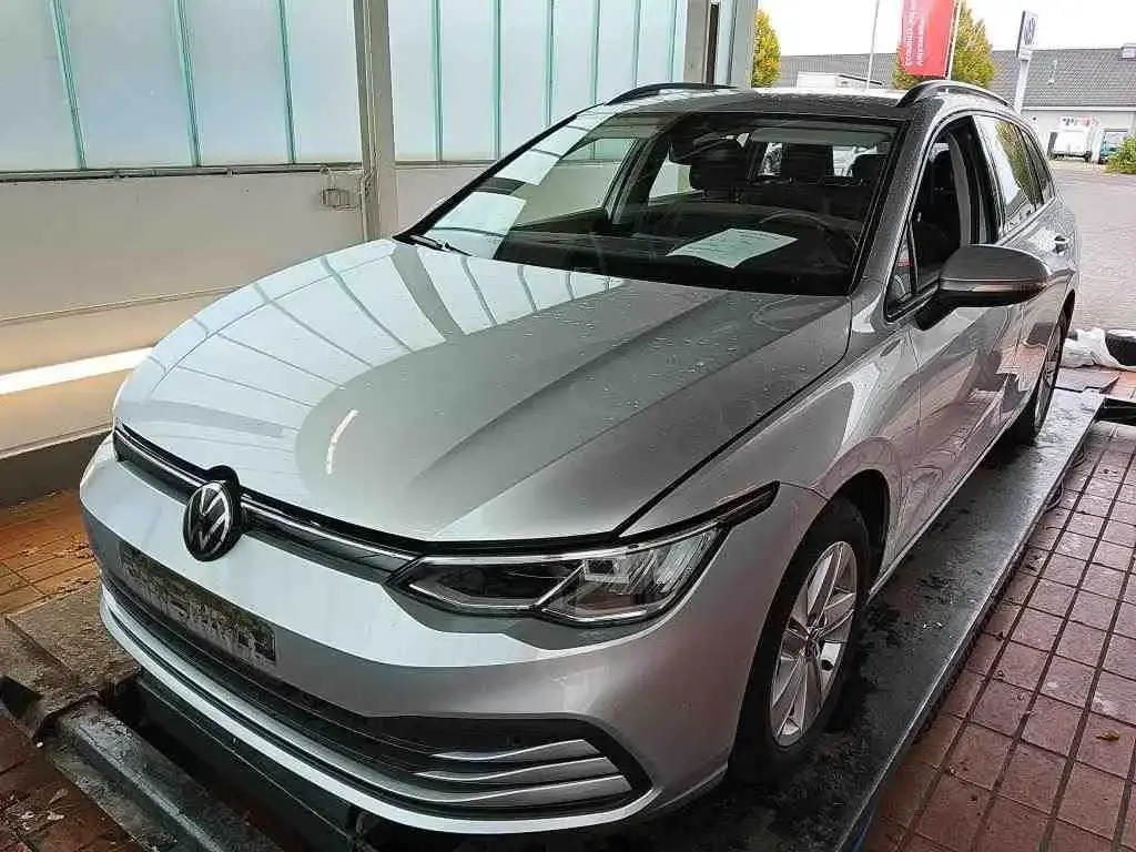 Main__Slider__Photo:Volkswagen Golf Variant Life 2.0 TDI AHK+ACC+Kamera+Navi 09/2022-1