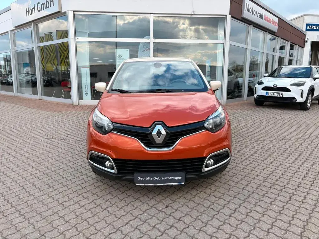 Main__Slider__Photo:Renault Captur Dynamique 09/2016-1