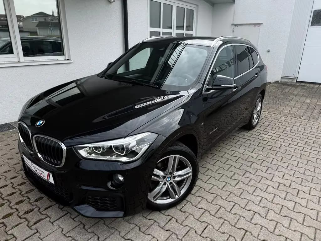 Main__Slider__Photo:BMW X1 xDrive20d Automatik Leder Navi LED PANO PDC 02/2017-0