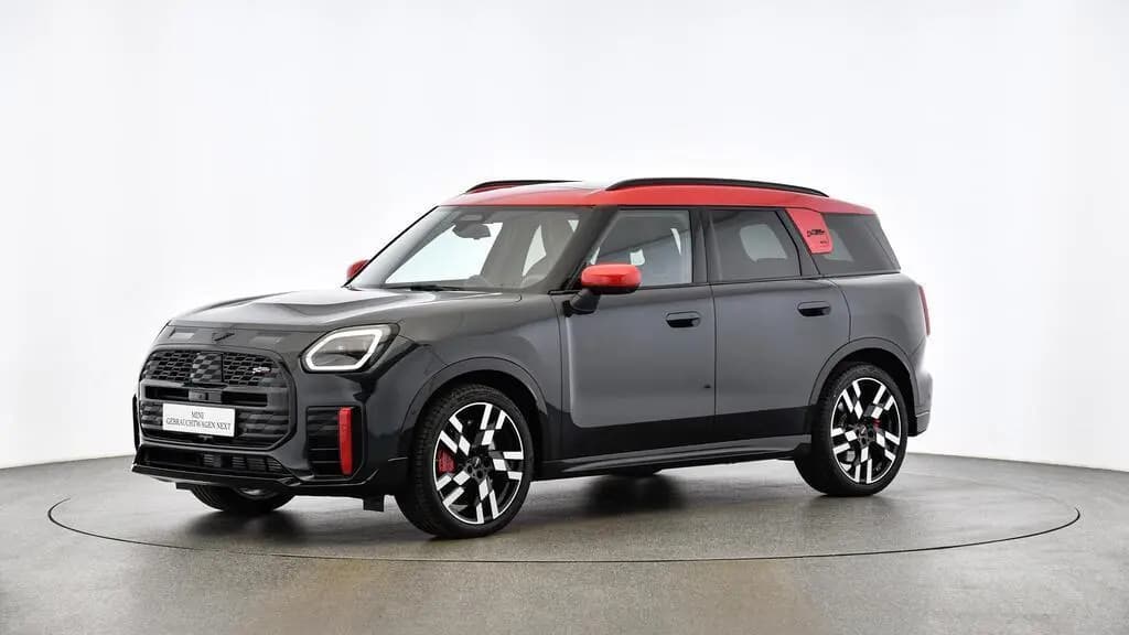 Main__Slider__Photo:MINI John Cooper Works Countryman JCW Countryman ALL4 02/2024-0