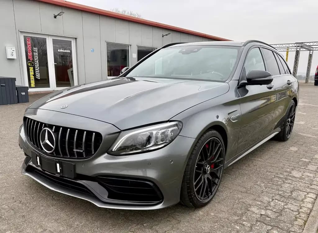 Main__Slider__Photo:Mercedes-Benz C 63 AMG C 63 S AMG T-Modell MB-100/Pano/AHK/Leder/S-Heft 05/2019-0