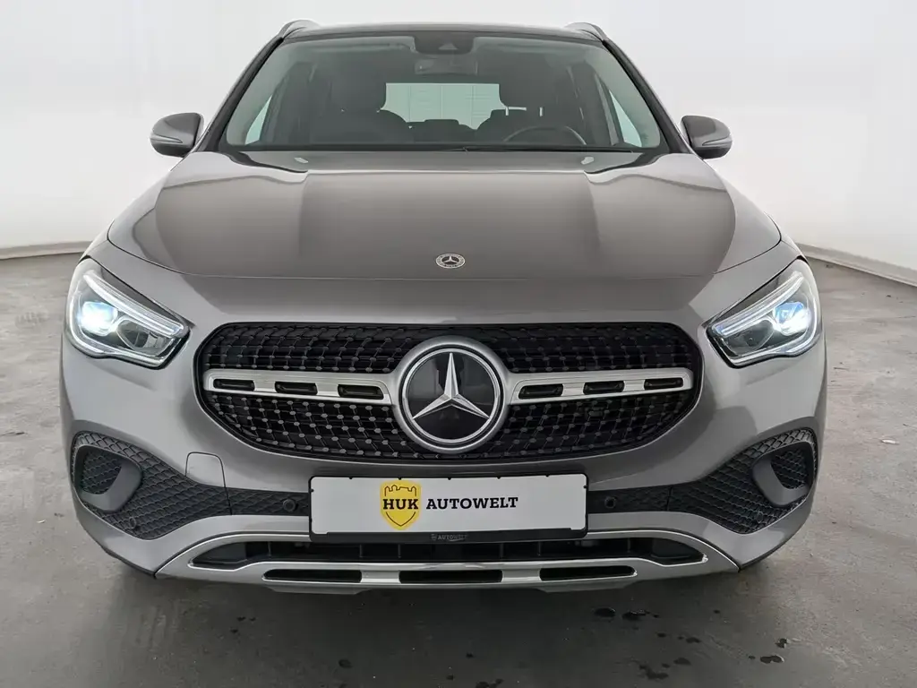 Main__Slider__Photo:Mercedes-Benz GLA 200 Progressive (EURO 6d) LED+NAVI+SHZ+RFK+ 12/2020-1