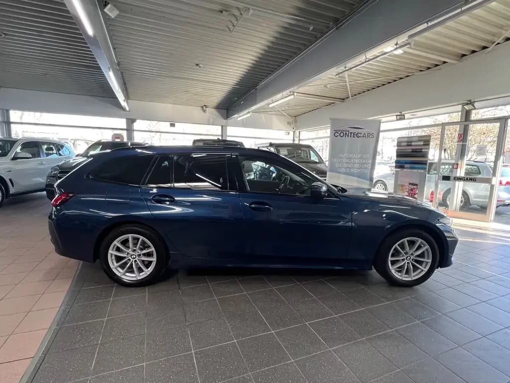Main__Slider__Photo:BMW 320 d xDrive Touring Driving Assistant+Facelift 09/2022-0