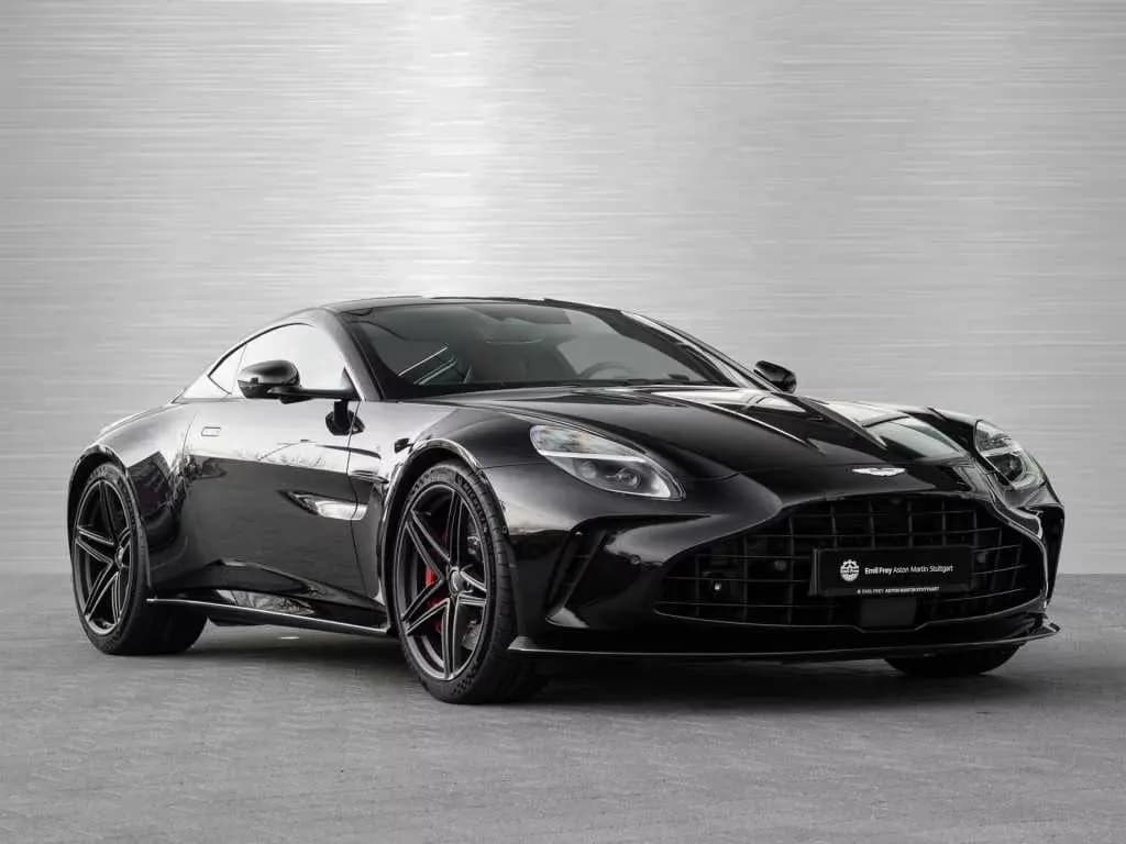 Main__Slider__Photo:Aston Martin V8 Vantage null-0