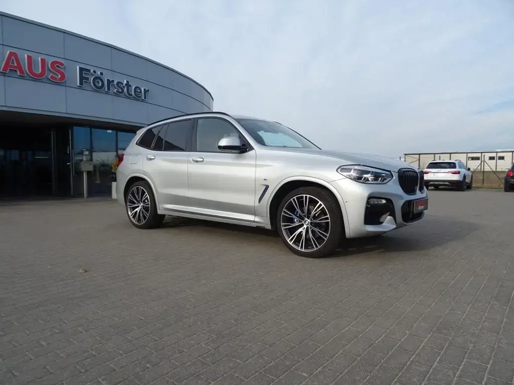 Main__Slider__Photo:BMW X3 M40 i, Pano, HUD, Leder, 07/2019-1