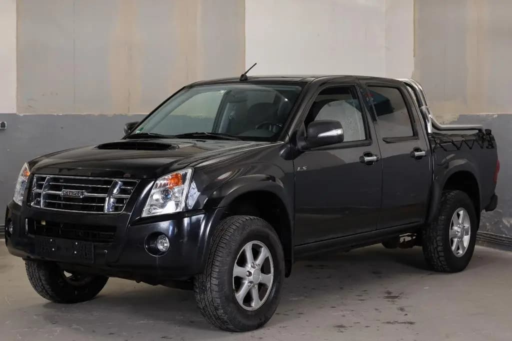Main__Slider__Photo:Isuzu D-Max Double Cab Basis 4WD - 12M Garantie 02/2010-0