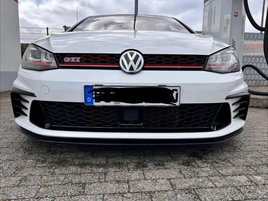 Main__Slider__Photo:Volkswagen Golf 2.0 TSI DSG BMT GTI Clubsport GTI Clubsport 04/2016-1