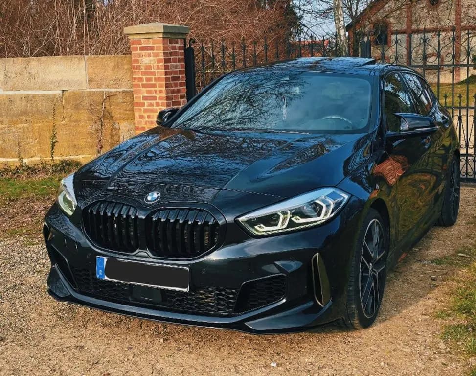 Main__Slider__Photo:BMW 1 Series 135 i xdrive VOLL H&K PANO 8fach M Sportsitze 02/2020-0