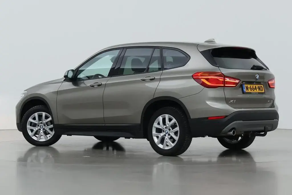 Main__Slider__Photo:BMW X1 sDrive18i High Executive | AHK | sitzheizung 04/2019-1