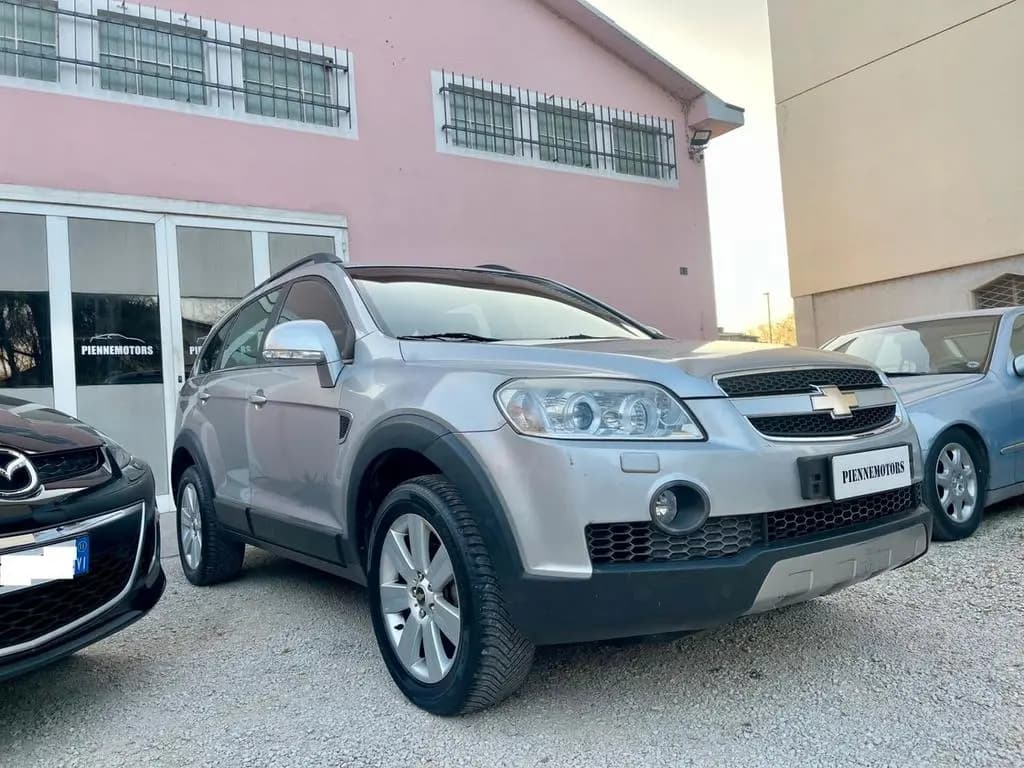 Main__Slider__Photo:Chevrolet Captiva 2.0 7 POSTI AUTOMATICA 01/2008-0