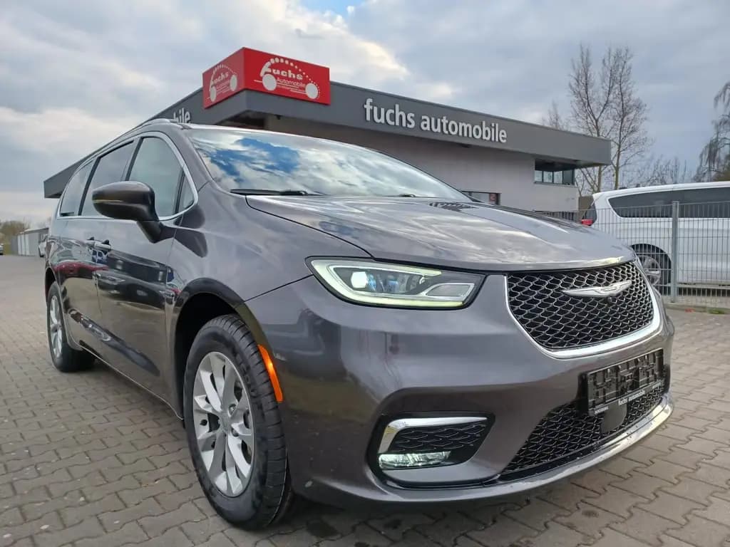 Main__Slider__Photo:Chrysler Pacifica .L-Plus.7-Sitze.ACC.Memory. 4x4-AWD. 09/2023-0