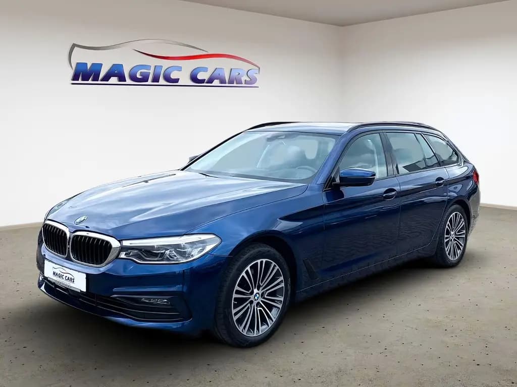 Main__Slider__Photo:BMW 520 d Touring Aut. Sport Line*Stand*Pano*LED*AHK* 12/2019-0