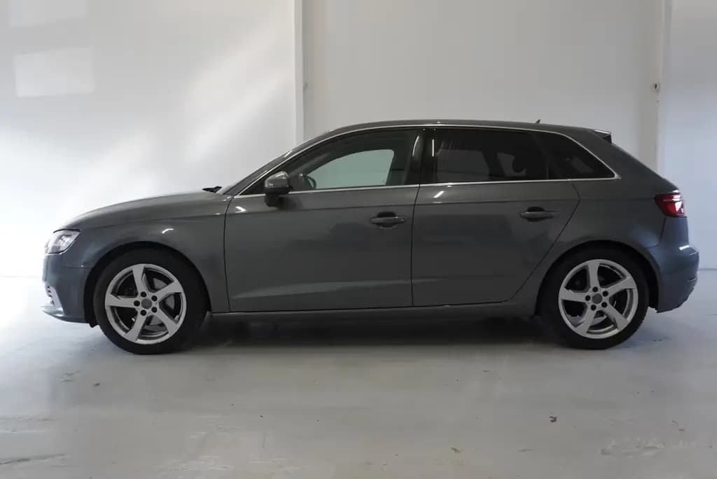 Main__Slider__Photo:Audi A3 1.4 TFSI 150PS S-LINE S-TRONIC 03/2017-0