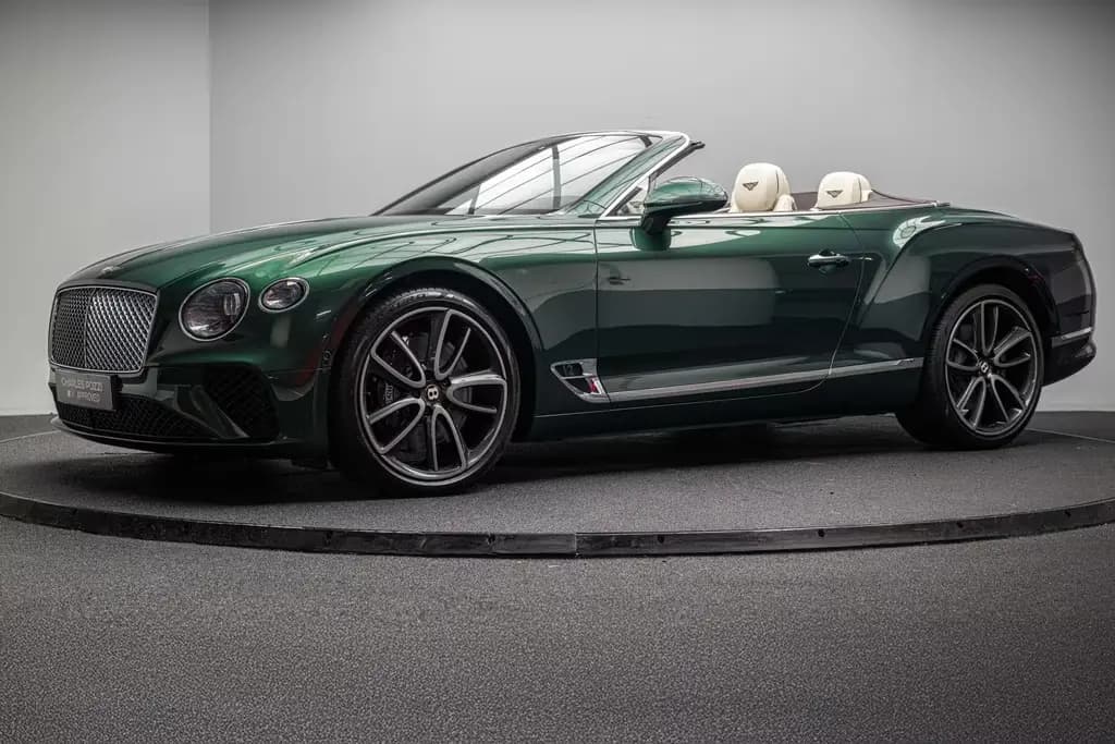 Main__Slider__Photo:Bentley Continental gtc W12 6.0 635 ch 09/2019-0