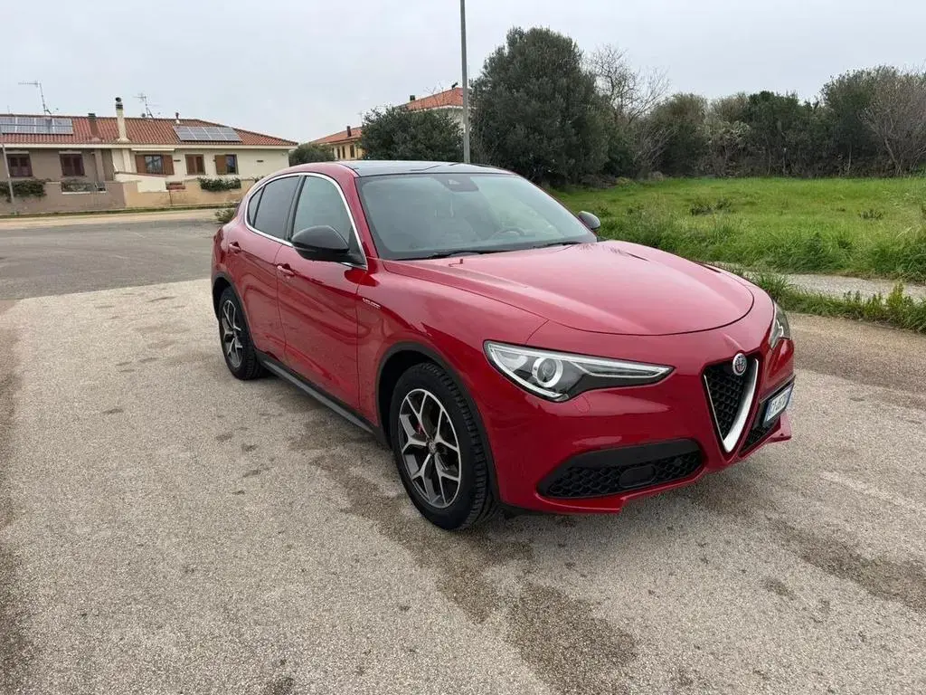 Main__Slider__Photo:Alfa Romeo Stelvio 2.2 Turbodiesel 190 CV AT8 Q4 08/2019-1